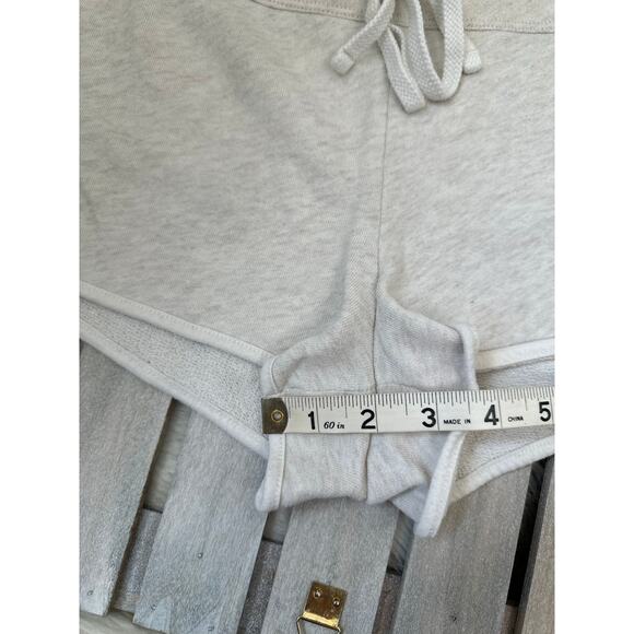 Vintage Y2K Abercrombie & Fitch NY White Gray Heather Mini Short Booty Shorts - Picture 6 of 7